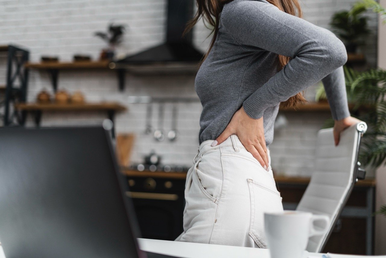 Dolor de espalda: causas comunes y cuándo acudir a fisioterapia